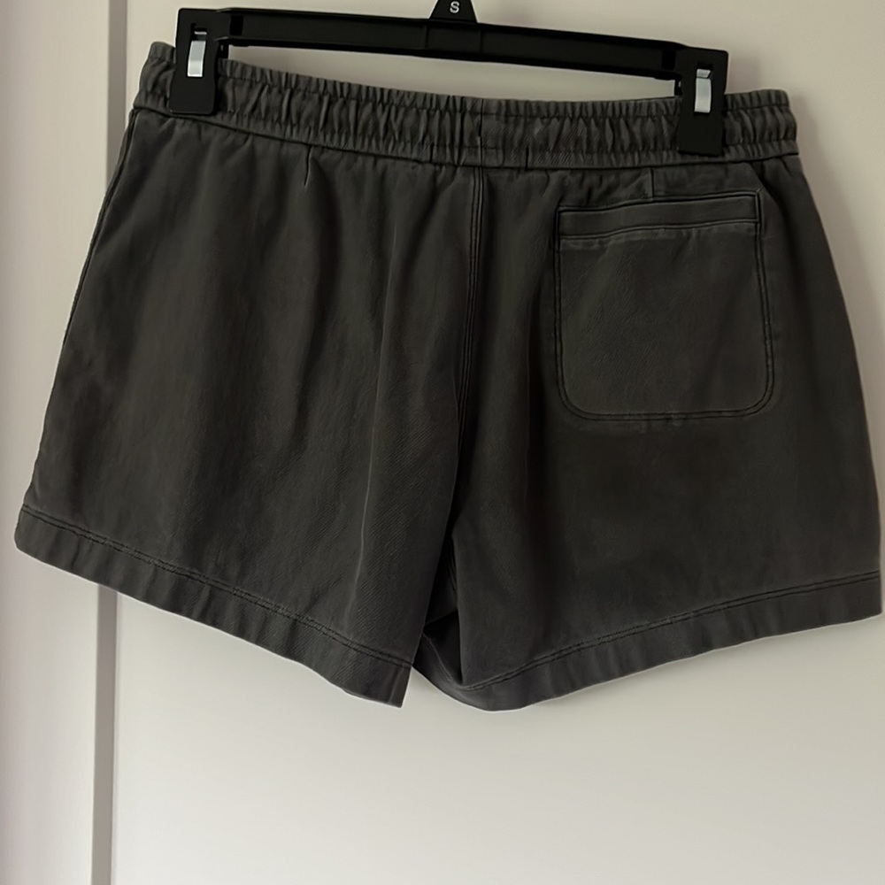 Athleta Farallon Short - Picture 2 of 4